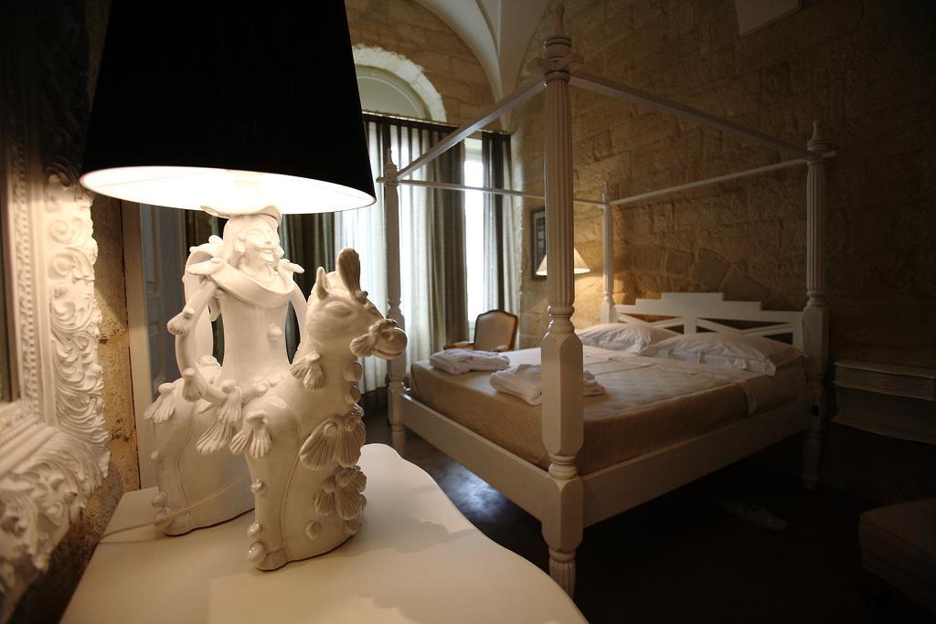 Bed and Breakfast Don Totu - Dimora Storica San Cassiano  Habitación foto