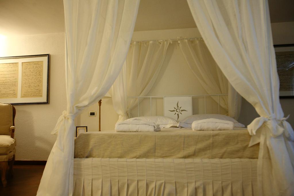 Bed and Breakfast Don Totu - Dimora Storica San Cassiano  Habitación foto